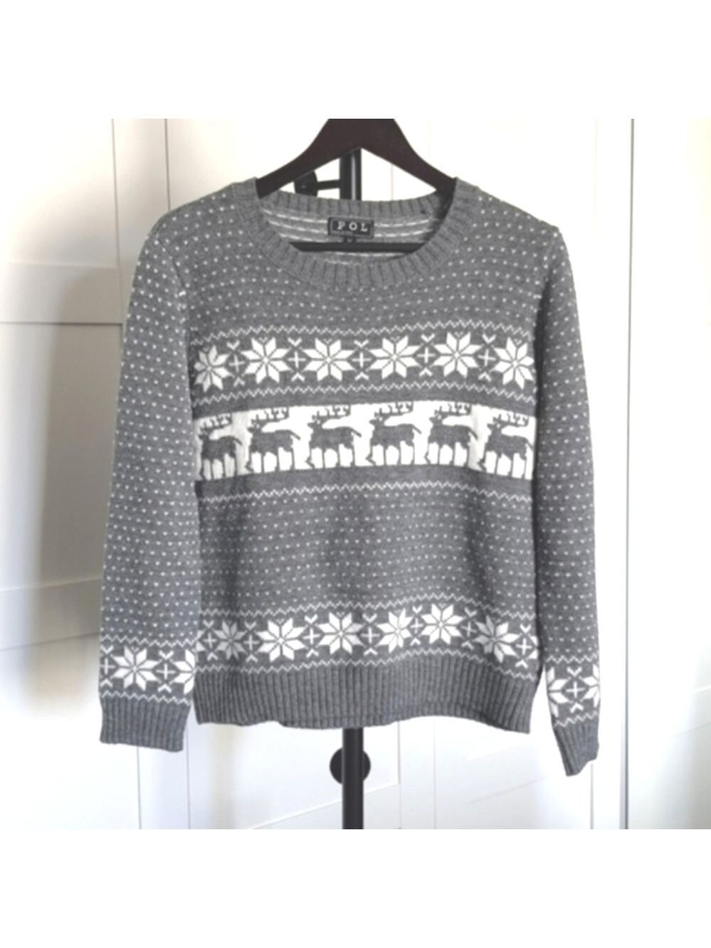 POL Holiday Snowflake Reindeer Knit Sweater Gray white Size M